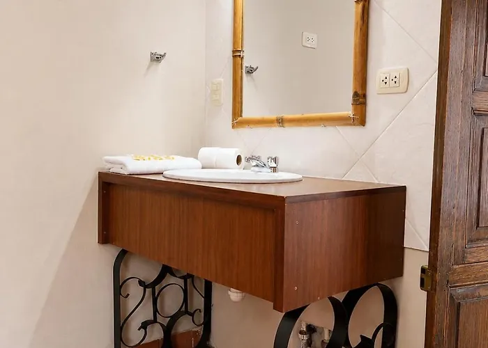 Cusi Bed & Breakfast *